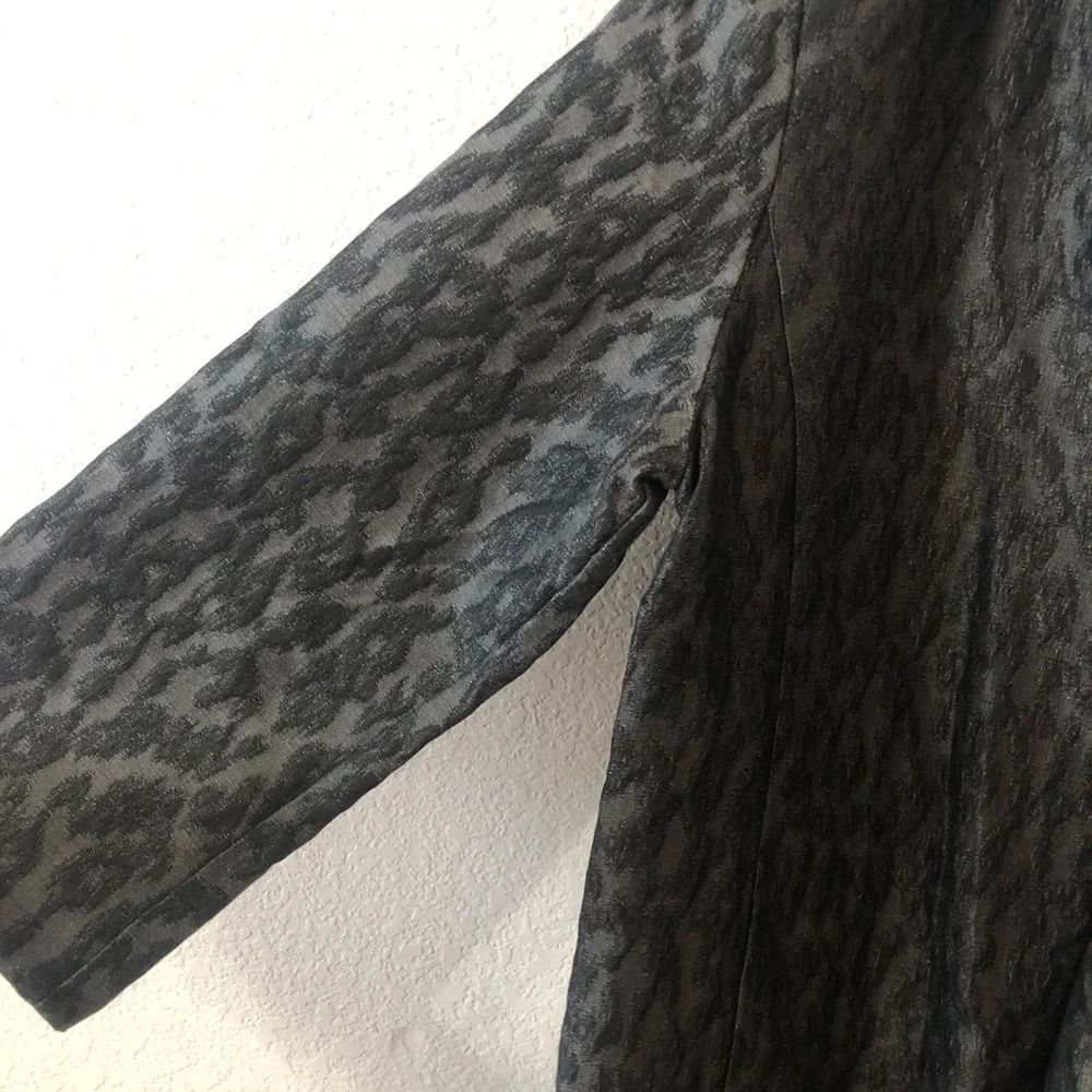 Eileen Fisher Ikat Embers Jacquard Blazer Jacket in Black Gray - Size Medium